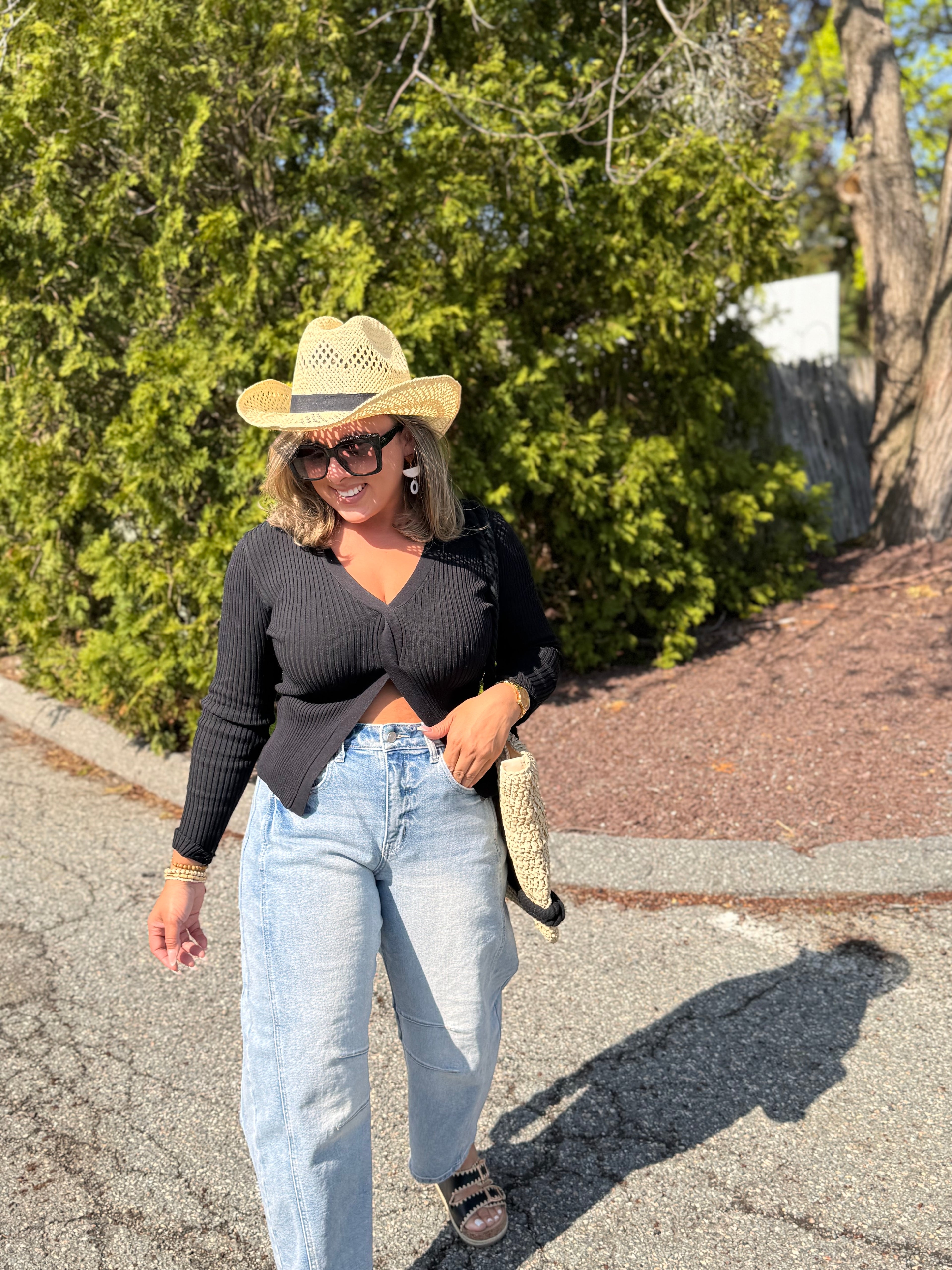 Black V Top