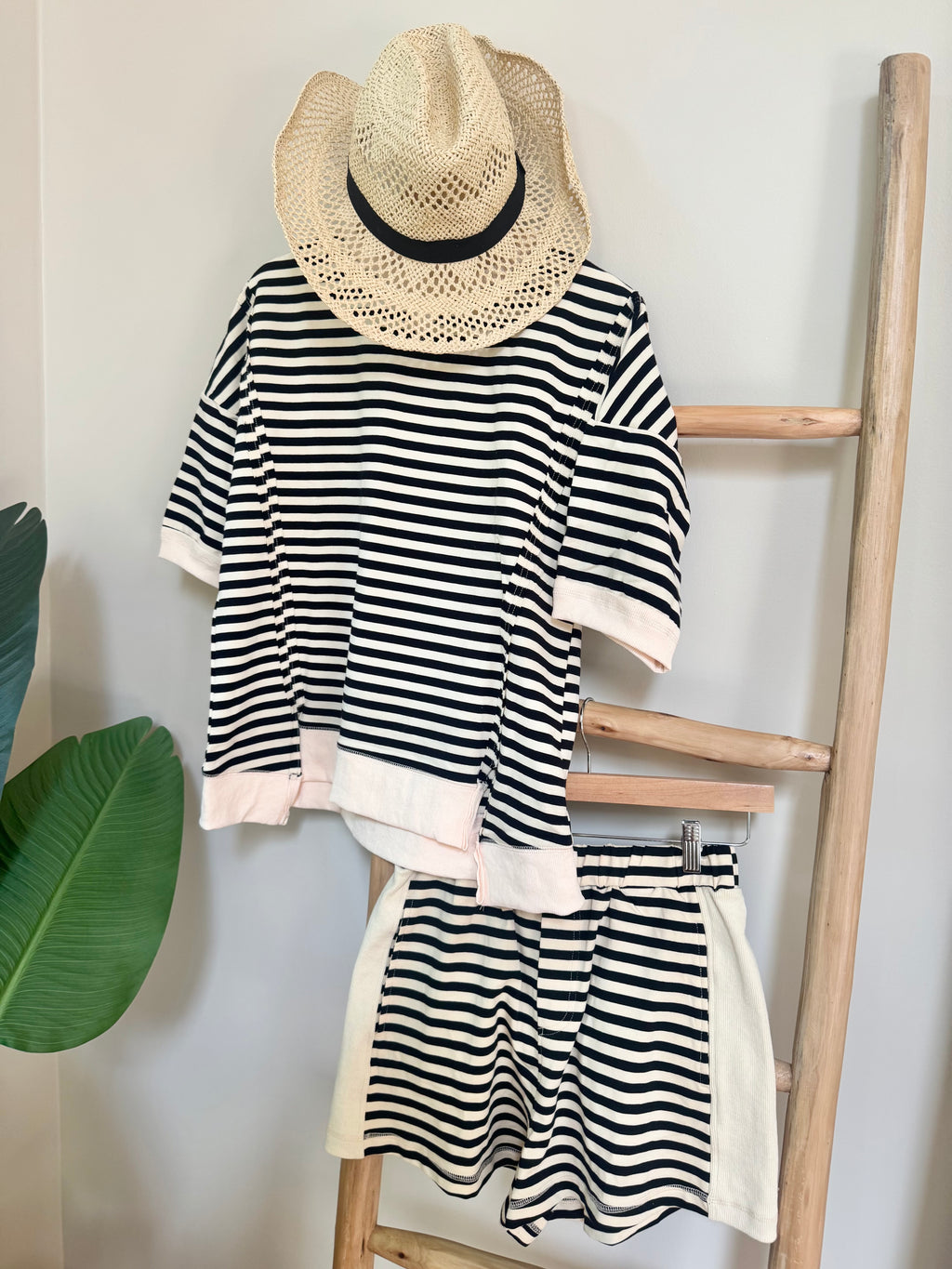 Stripped Oversized Ivory /Blk Short Set