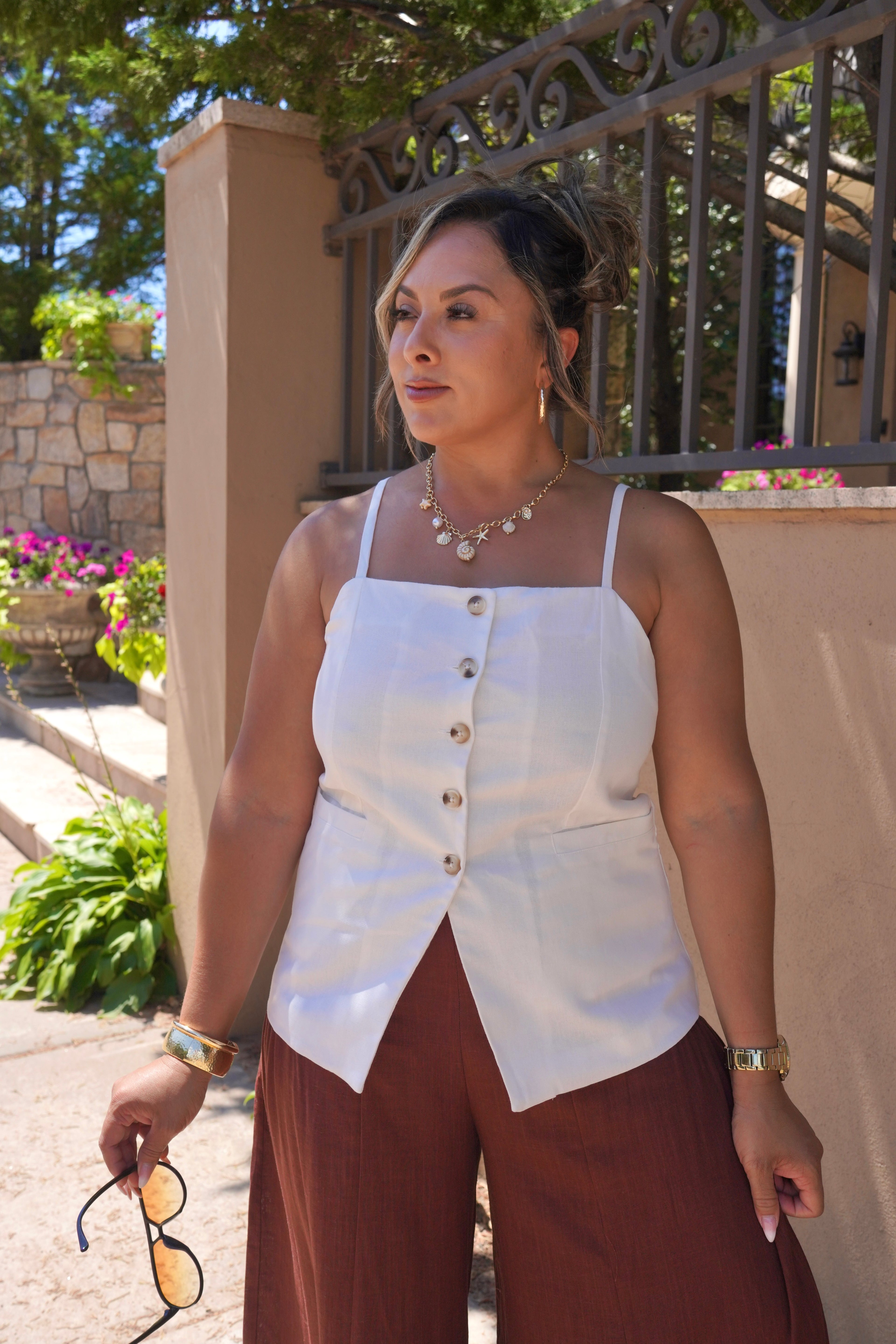 Elevated Button Tank