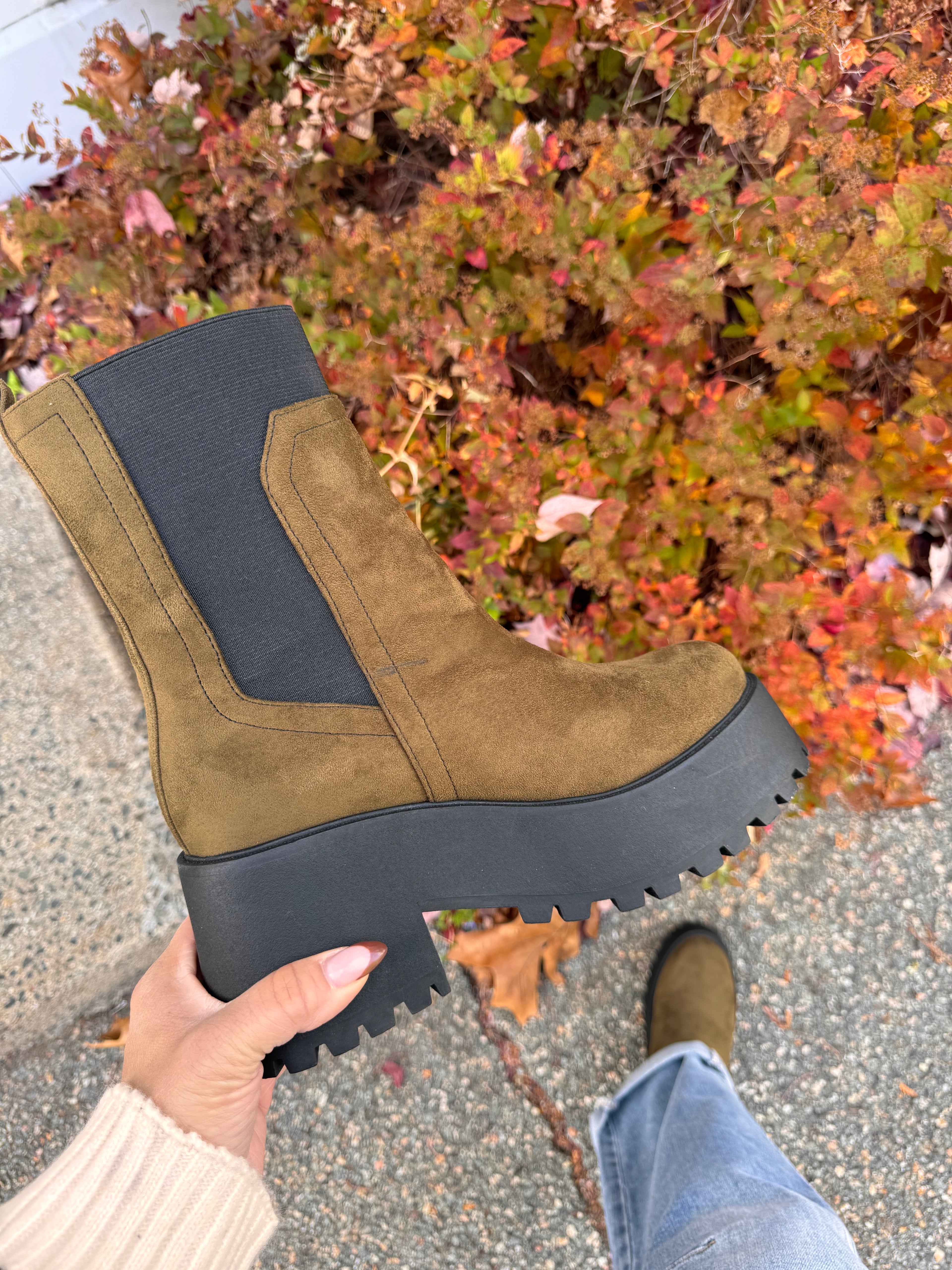 Combat Native Boots