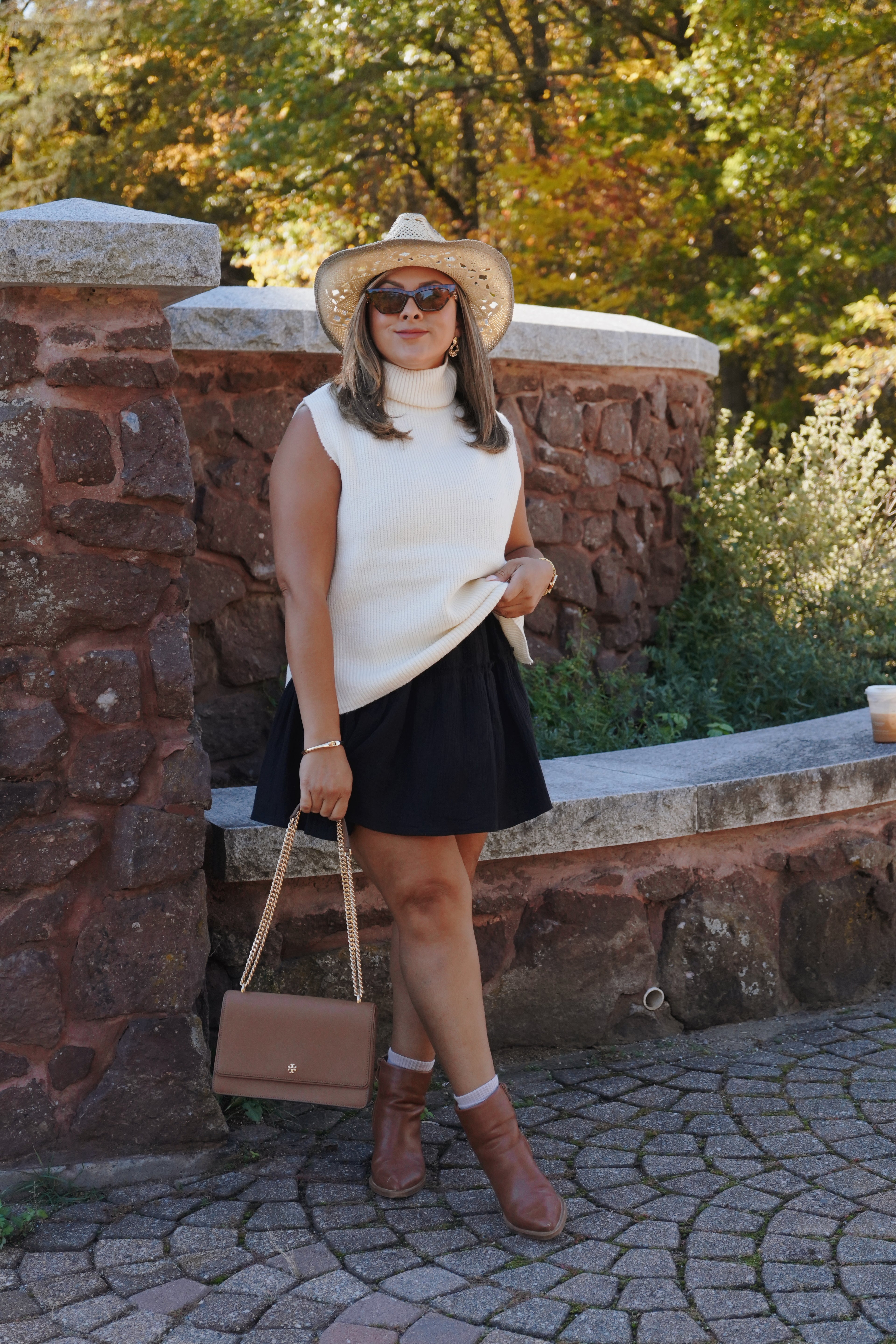 Oversized Knit Sleeveless Turtleneck