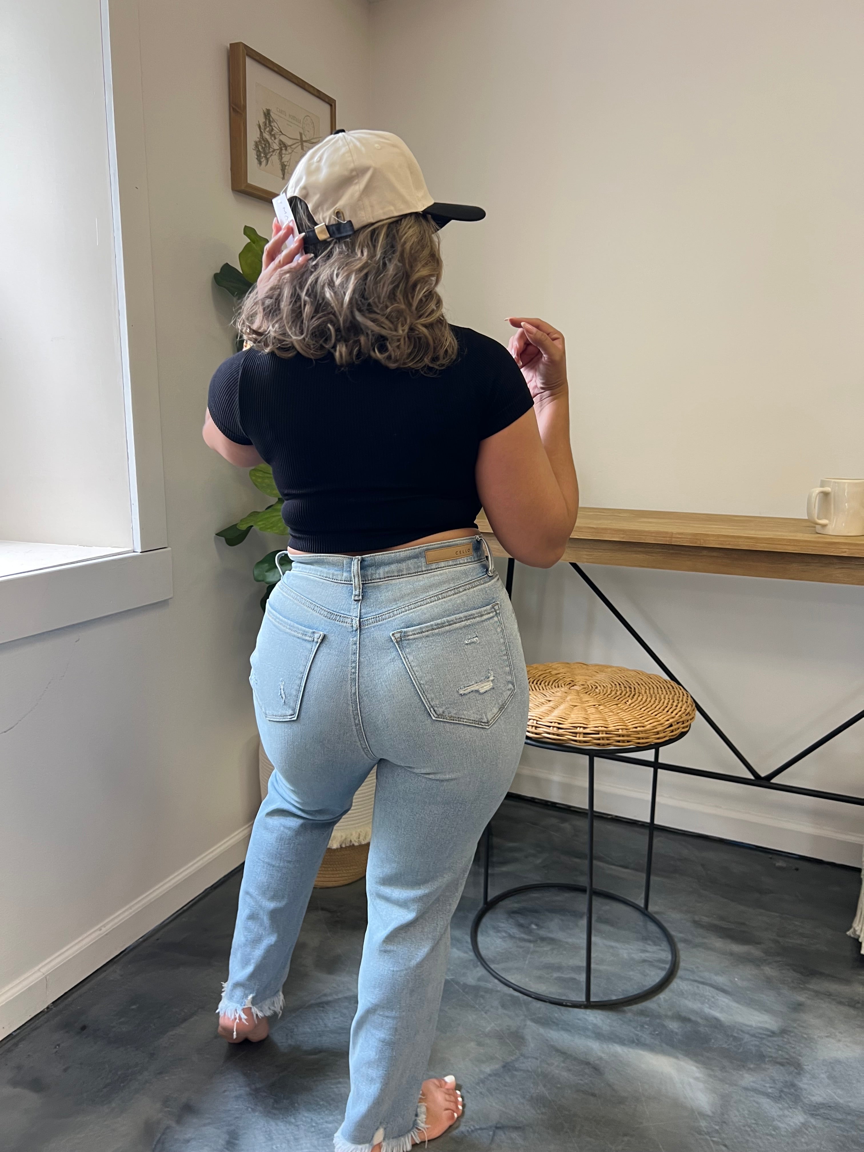 High Rise Mom Jean