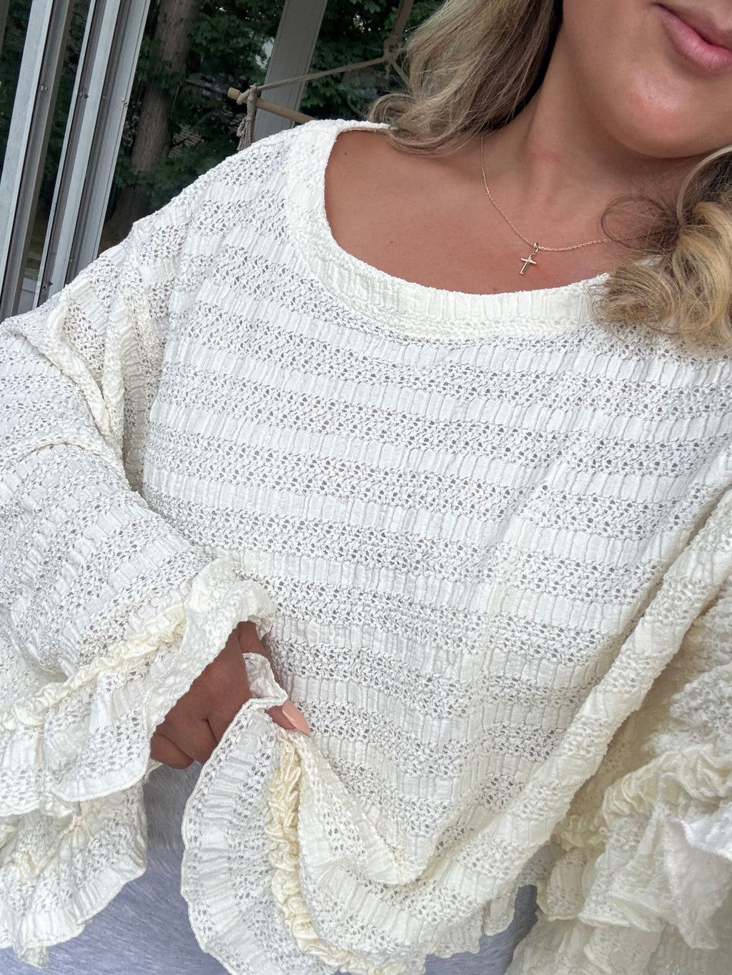 Oversized Ruffled Mitto Top
